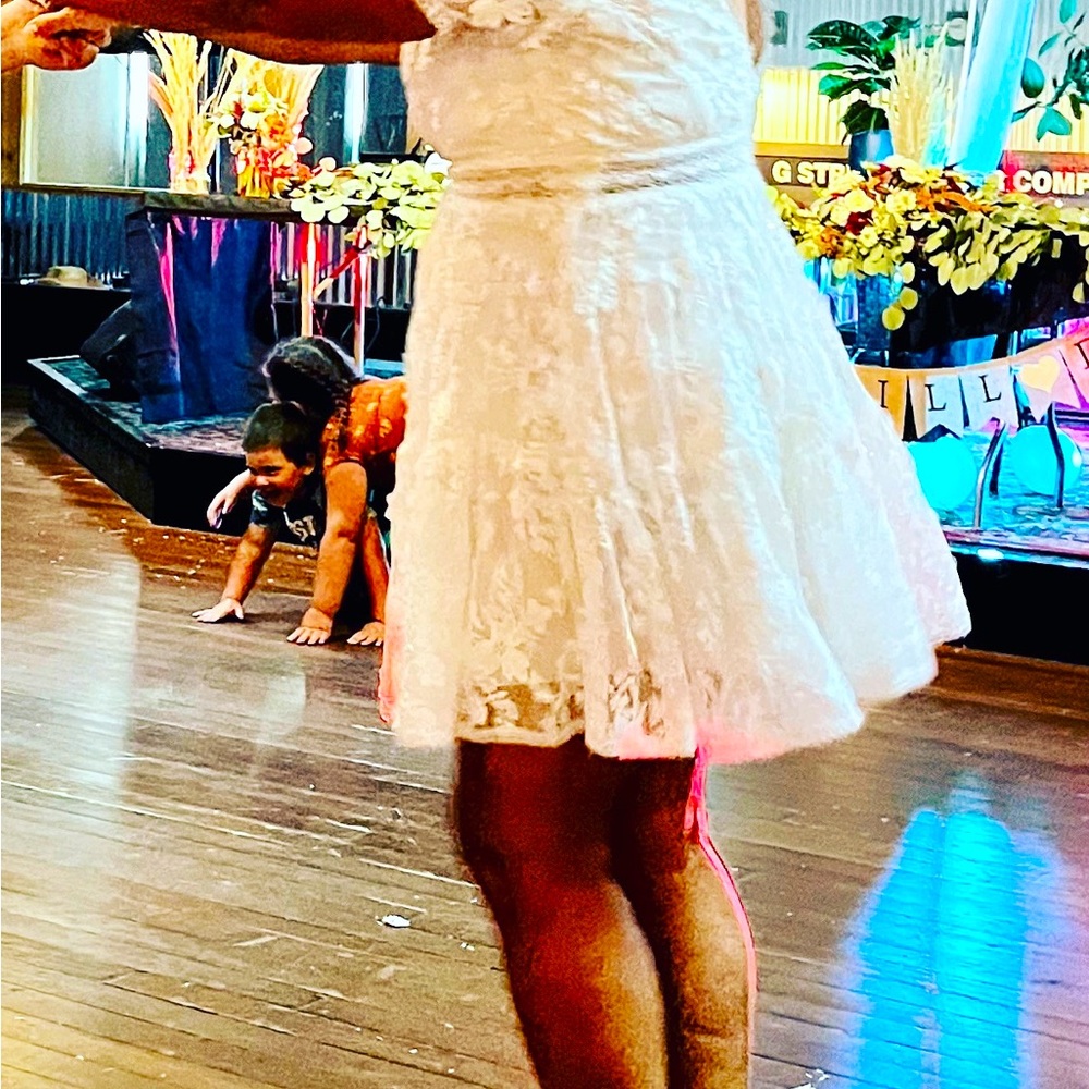 Short lace wedding dress